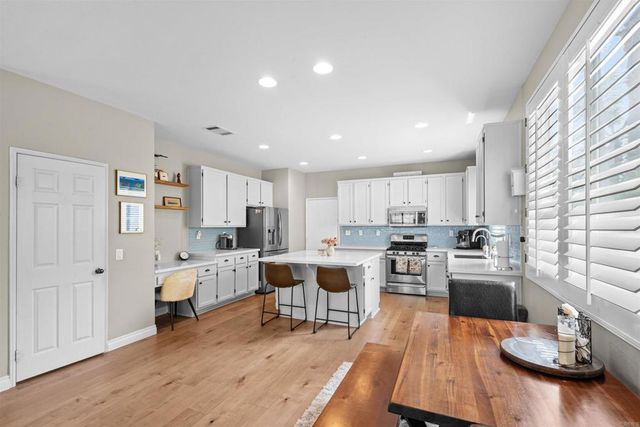 3259 Canyon View Drive, Oceanside, CA 92058