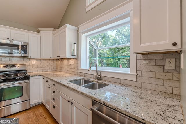 577 Glenwood Place SE, Atlanta, GA 30316