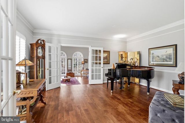 1235 TOTTENHAM CT, Reston, VA 20194