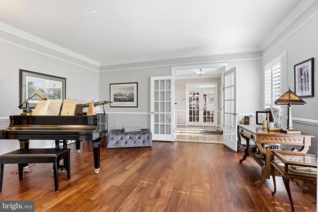 1235 TOTTENHAM CT, Reston, VA 20194