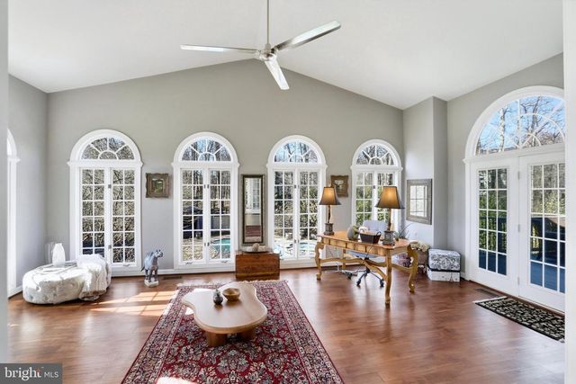 1235 TOTTENHAM CT, Reston, VA 20194