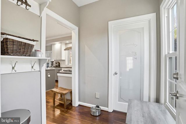 1235 TOTTENHAM CT, Reston, VA 20194