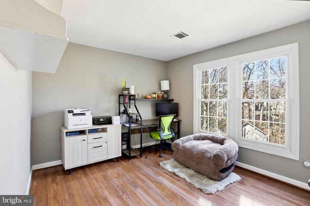 1235 TOTTENHAM CT, Reston, VA 20194