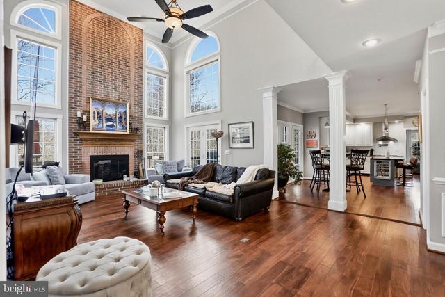 1235 TOTTENHAM CT, Reston, VA 20194