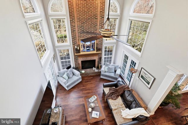 1235 TOTTENHAM CT, Reston, VA 20194