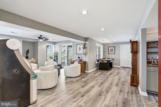 1235 TOTTENHAM CT, Reston, VA 20194