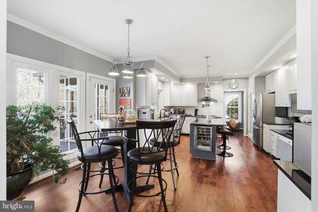 1235 TOTTENHAM CT, Reston, VA 20194