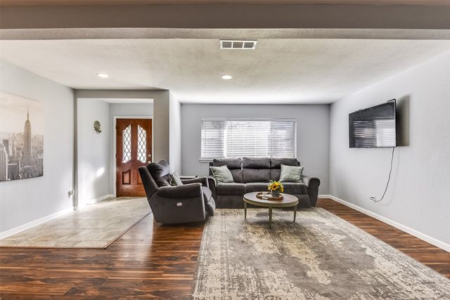 1201 Desiree Lane, Hurst, TX 76053