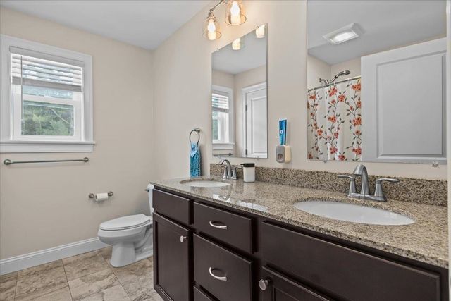 22 Sunset View Road, Fairfax, VT 05454