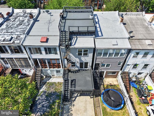 1118 CHICAGO ST SE, Washington, DC 20020