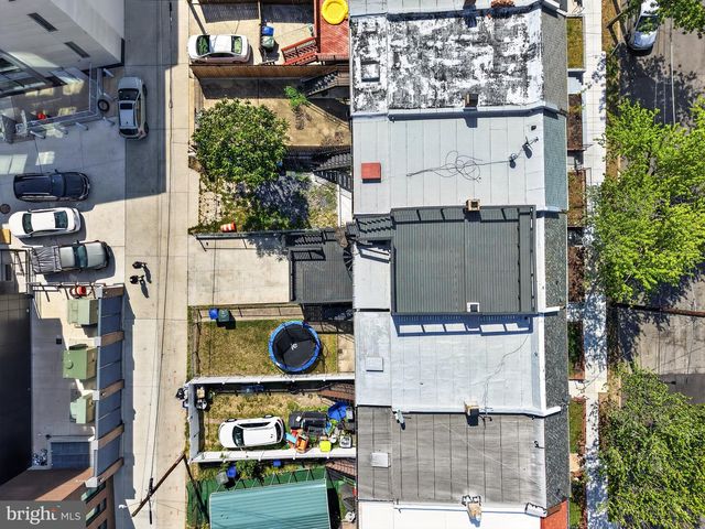 1118 CHICAGO ST SE, Washington, DC 20020