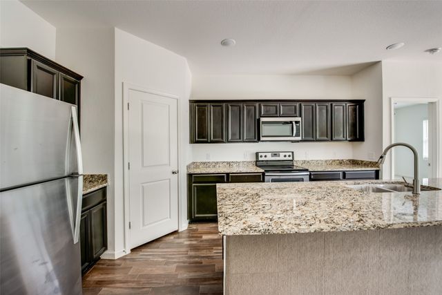 425 Waterline Drive, Crowley, TX 76036