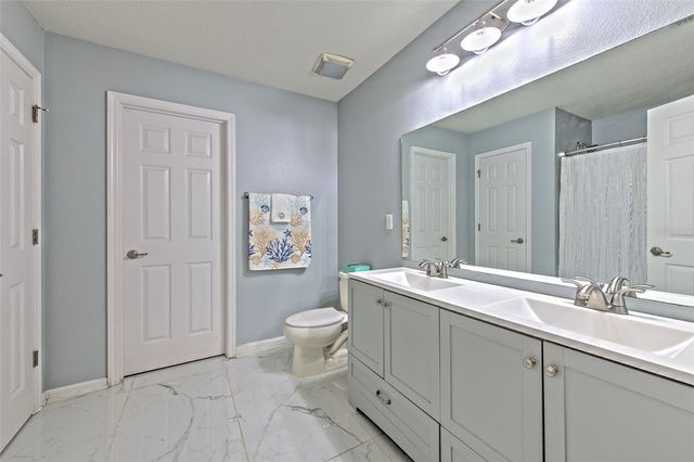 3110 ROYAL TUSCAN LANE, Valrico, FL 33594