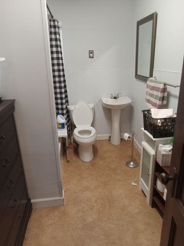 310 FAIRGROUND ST, Savannah, TN 38372