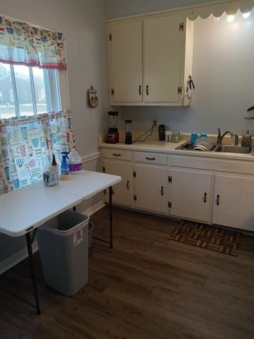 310 FAIRGROUND ST, Savannah, TN 38372