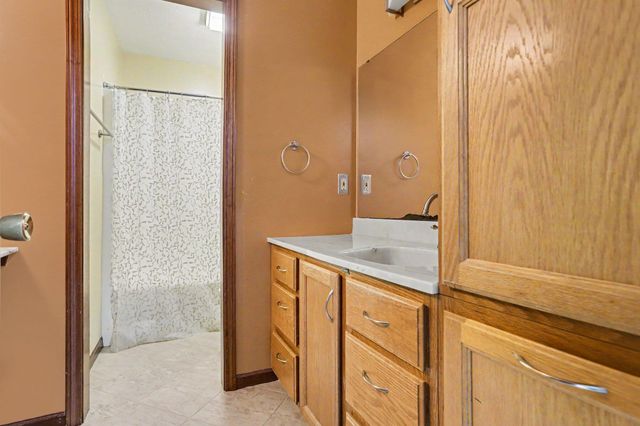 135 Tiffany Lane, Battle Creek, MI 49015