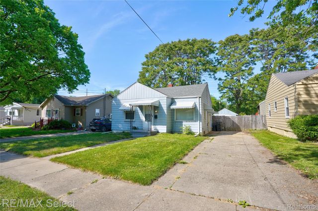 4305 Pengelly Road, Flint, MI 48507