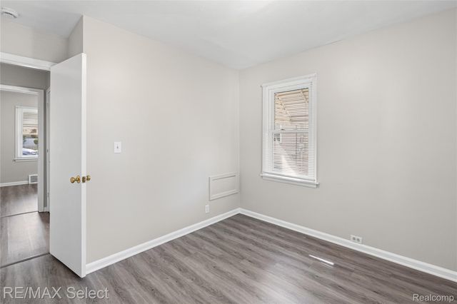 4305 Pengelly Road, Flint, MI 48507