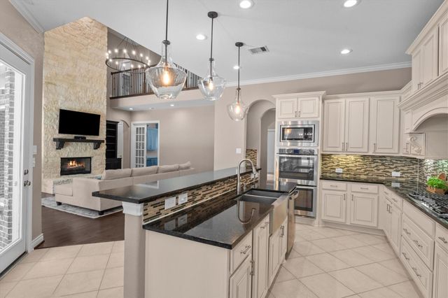 2427 Anderson Point Lane, Spring, TX 77388