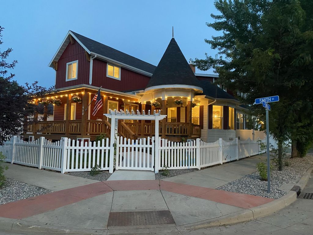 460 Smith Street, Sheridan, WY 82801 photo 2