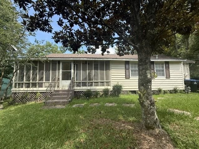 313 1st Street, Chickasaw, AL 36611