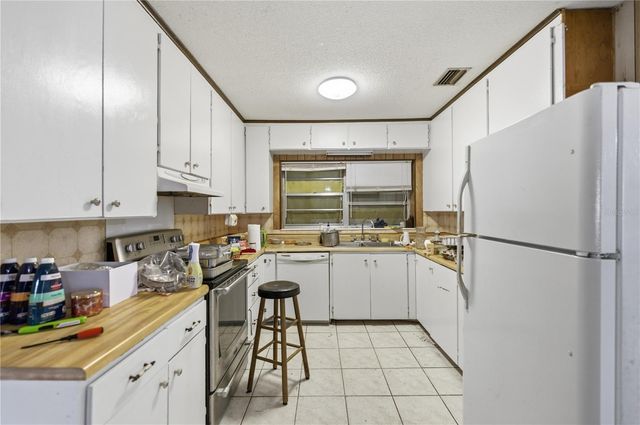 16420 SE 117TH AVENUE, Weirsdale, FL 32195