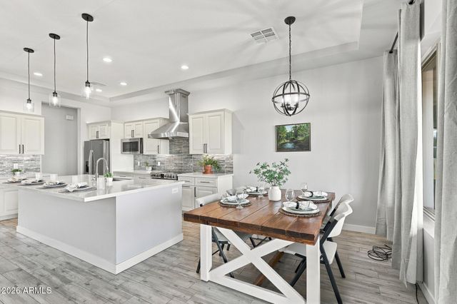 23008 W PEAKVIEW Road, Wittmann, AZ 85361