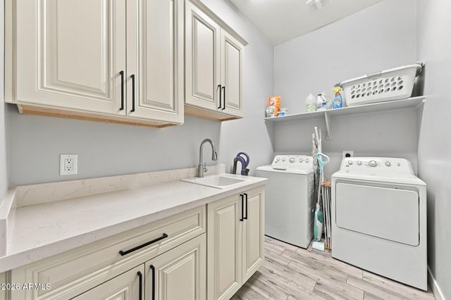 23008 W PEAKVIEW Road, Wittmann, AZ 85361