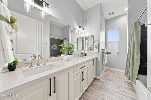 23008 W PEAKVIEW Road, Wittmann, AZ 85361
