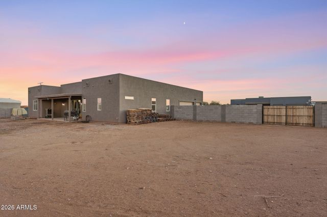 23008 W PEAKVIEW Road, Wittmann, AZ 85361