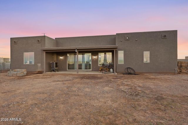 23008 W PEAKVIEW Road, Wittmann, AZ 85361