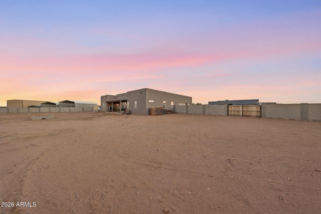 23008 W PEAKVIEW Road, Wittmann, AZ 85361