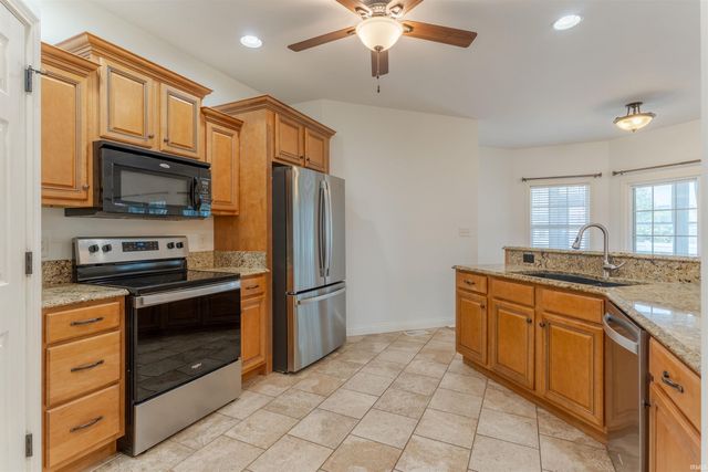 4448 Scarlet Hill, Evansville, IN 47725