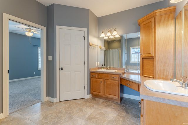 4448 Scarlet Hill, Evansville, IN 47725