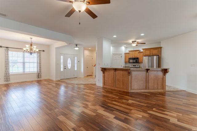 4448 Scarlet Hill, Evansville, IN 47725