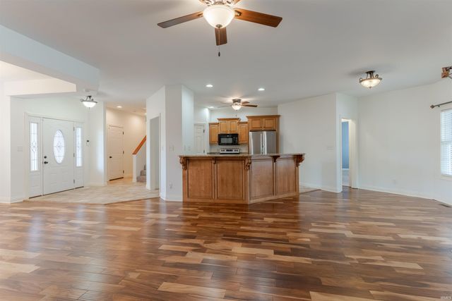 4448 Scarlet Hill, Evansville, IN 47725
