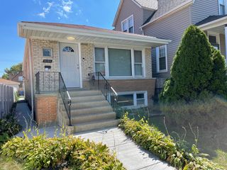 5109 S Richmond Street, Chicago, IL 60632