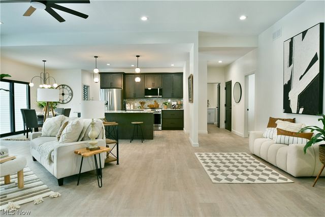 248 Robbies Run, Cortland, OH 44410