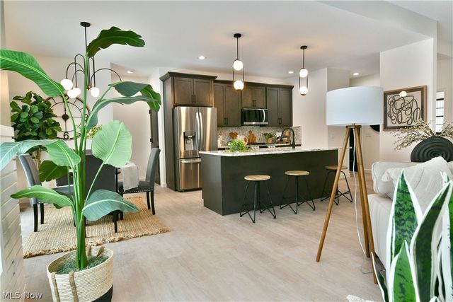 248 Robbies Run, Cortland, OH 44410