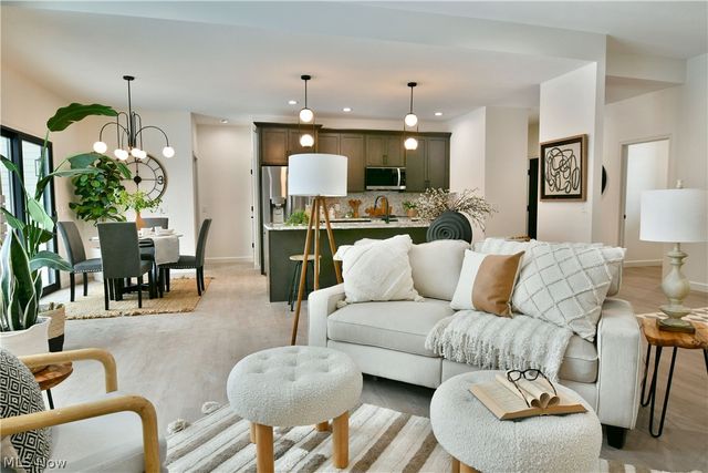 248 Robbies Run, Cortland, OH 44410