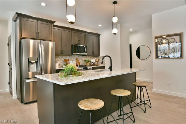 248 Robbies Run, Cortland, OH 44410