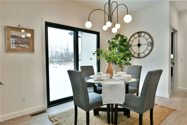 248 Robbies Run, Cortland, OH 44410