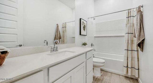 3352 E AGLIO Avenue, San Tan Valley, AZ 85143