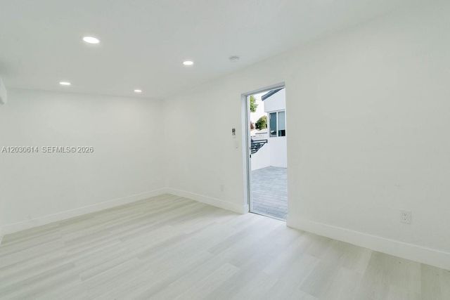 2101 SW 16th Ter, Miami, FL 33145