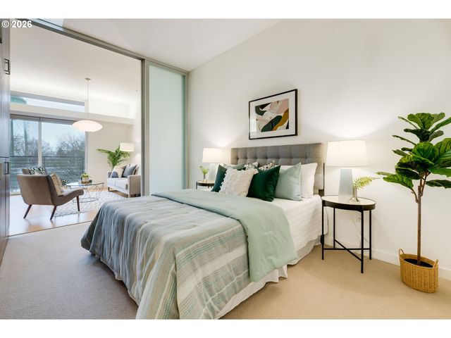 1455 N KILLINGSWORTH St 417, Portland, OR 97217