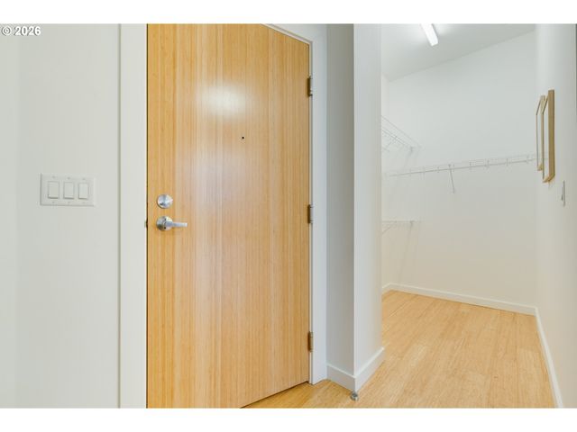 1455 N KILLINGSWORTH St 417, Portland, OR 97217