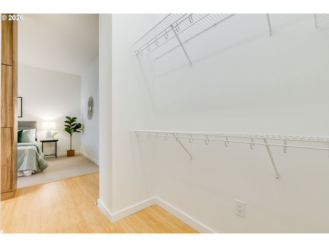 1455 N KILLINGSWORTH St 417, Portland, OR 97217