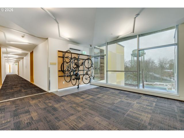 1455 N KILLINGSWORTH St 417, Portland, OR 97217