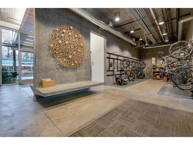 1455 N KILLINGSWORTH St 417, Portland, OR 97217