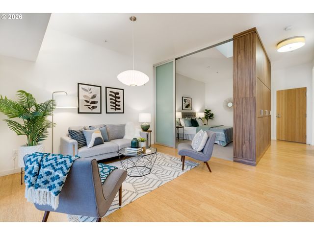 1455 N KILLINGSWORTH St 417, Portland, OR 97217